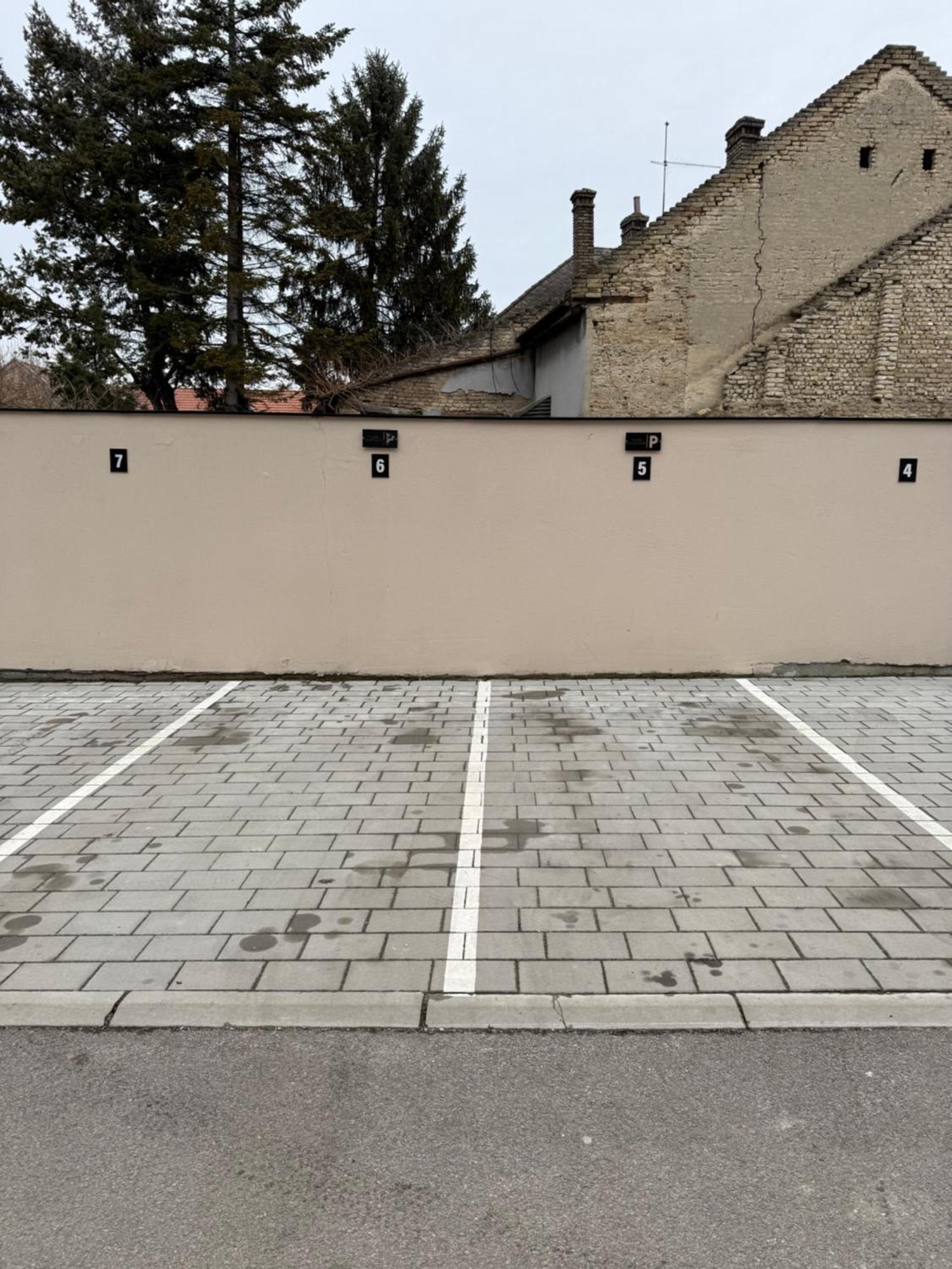 Crown Apartment Subotica Luaran gambar